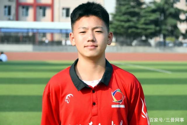 两位中国少年在海外赛场大放异彩